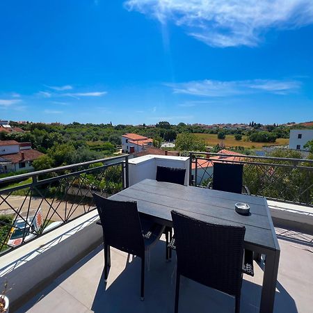 Apartments Korana Пула Екстериор снимка