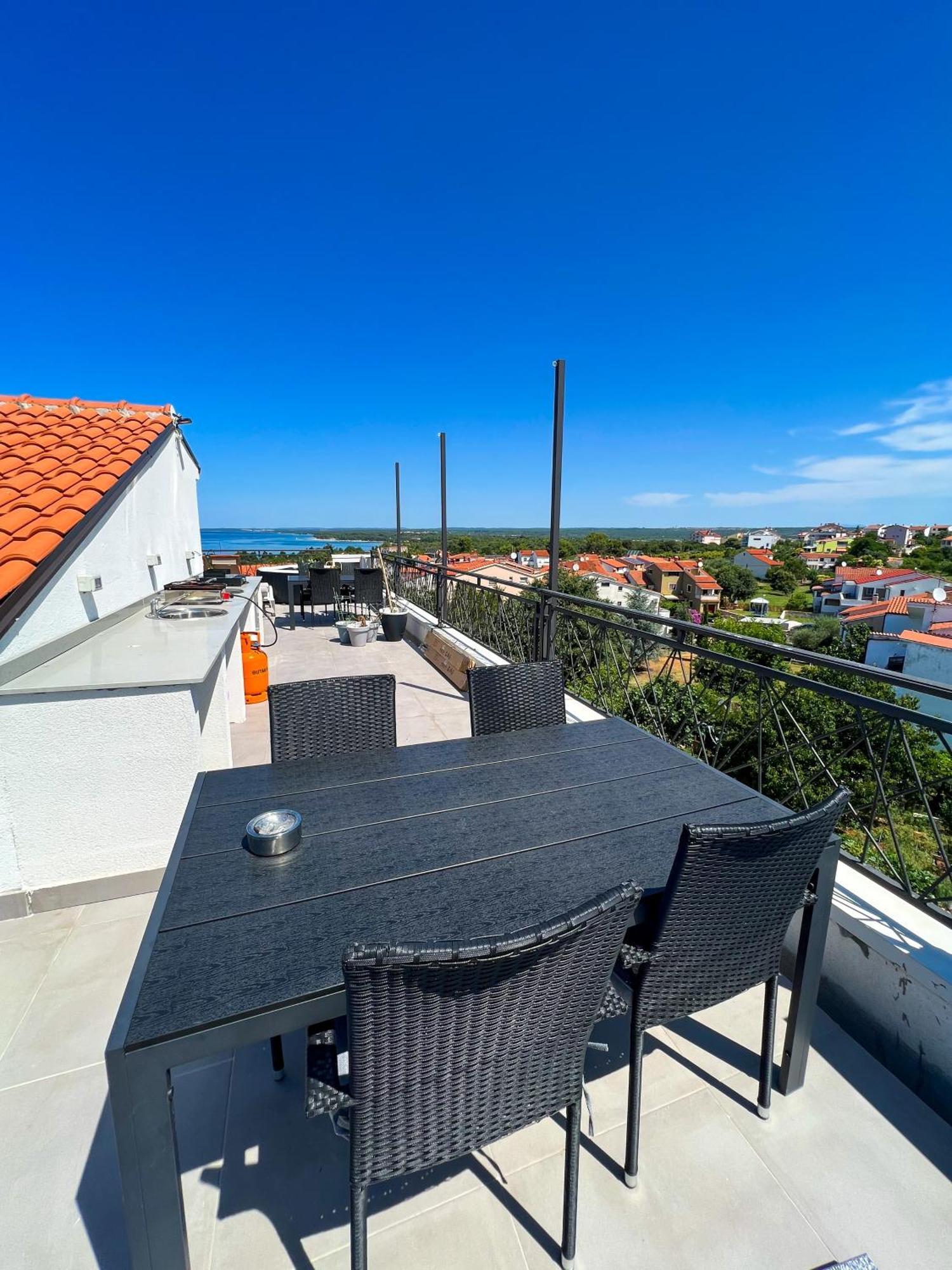Apartments Korana Пула Екстериор снимка